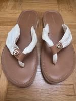 Flip Flops Tommy Hilfiger 40 weiß Bayern - Karlsfeld Vorschau