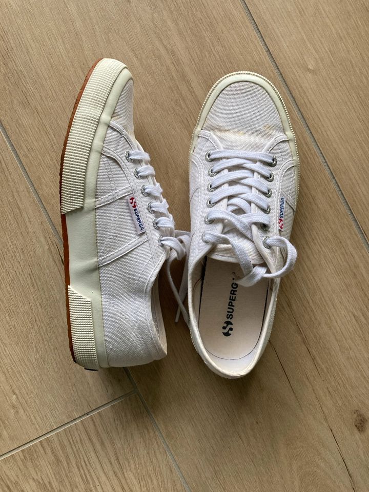 Superga weiß Halbschuhe Gr. 40 in Tecklenburg