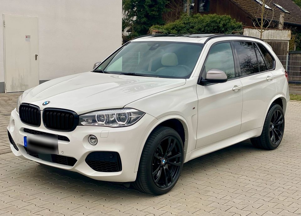 BMW X5 M50d M-PAKET, BANG & OLUFSEN, SOFTCLOSE, PANO in Offenbach