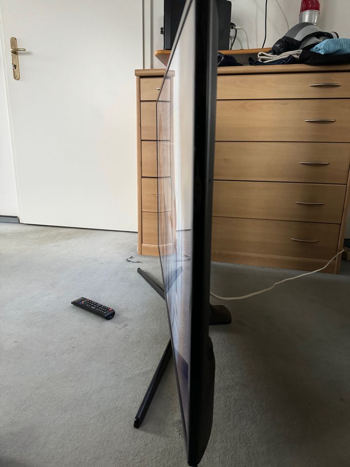 Samsung Ultra HD-TV der Spitzenklasse UE 50 KU 6079 UXZG, wie neu in Berlin