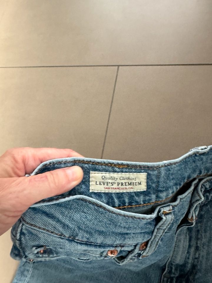 Levi‘s Jeans Modell 510 W 28 L32 in Hamburg