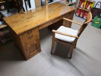 Ikea Schreibtisch mit Stuhl, Echtholz Dresden - Leuben Vorschau