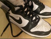 Ich verkaufe Nike Schuhe Größe 38 schwarz,weiß Hessen - Dietzenbach Vorschau