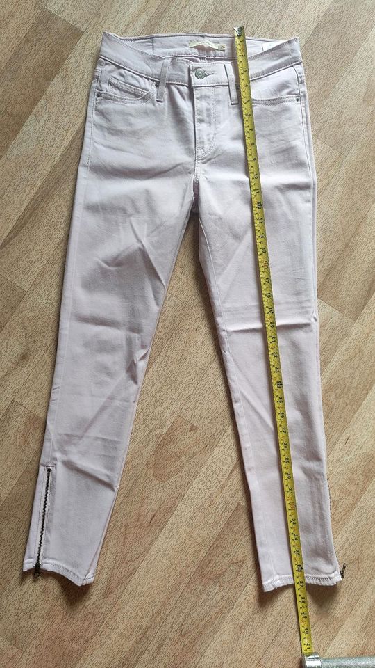 Levi´s Slimming Skinny Stretch Jeans Rosa Hose Damen W26 XS in Ismaning