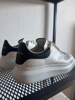 Alexander McQueen 44 Sneaker Bayern - Erding Vorschau