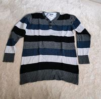 kaum getragen: Pullover 146/152 Yigga blau grau weiß schwarz Brandenburg - Hennigsdorf Vorschau