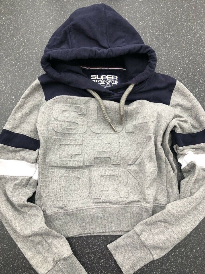 Superdry Pullover Gr. S in Glandorf