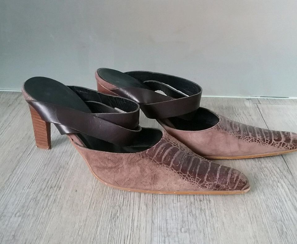 MADELEINE, BRAUNE SANDALE/MULES AUS LEDER GR.39 WIE NEU! in Hamburg