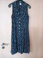 Sommerkleid Gr. 36 geblümt, dunkelblau Bayern - Wenzenbach Vorschau