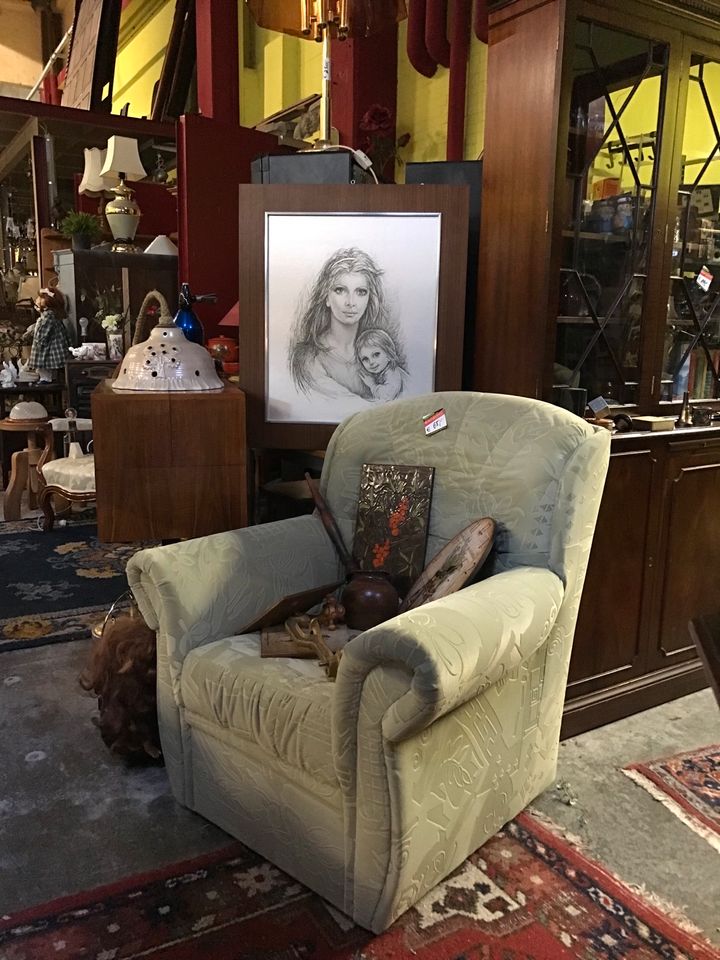 Vintage Sofa, Vintage Sessel, Knopf Dekor, Einzeln oder im Set in Flintbek