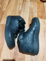 Nike Air Force Mid 1 High Schwarz Gr 46 Winter no air max Berlin - Lichtenberg Vorschau