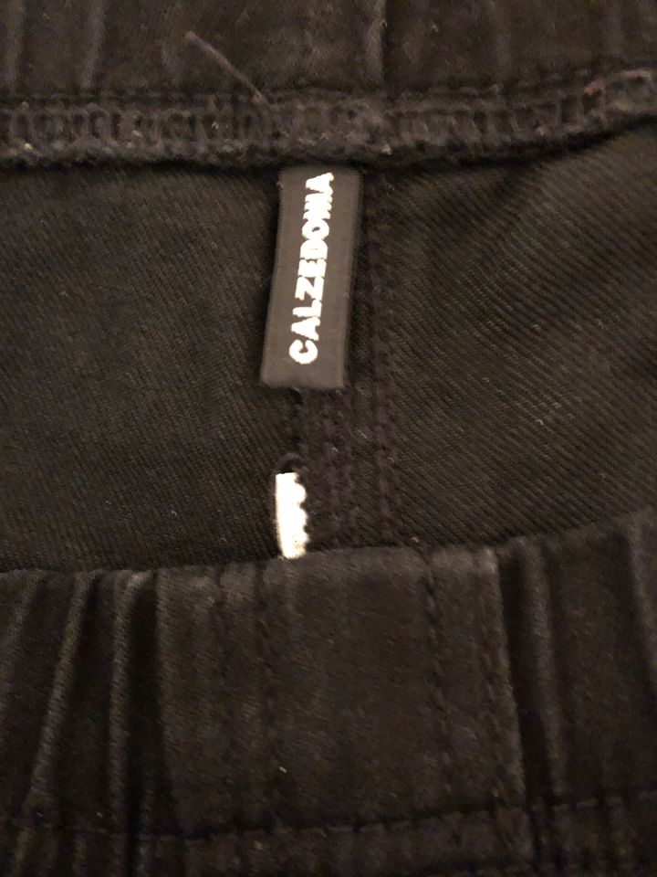 Calzedonia Jeggins Gr. 36 in München