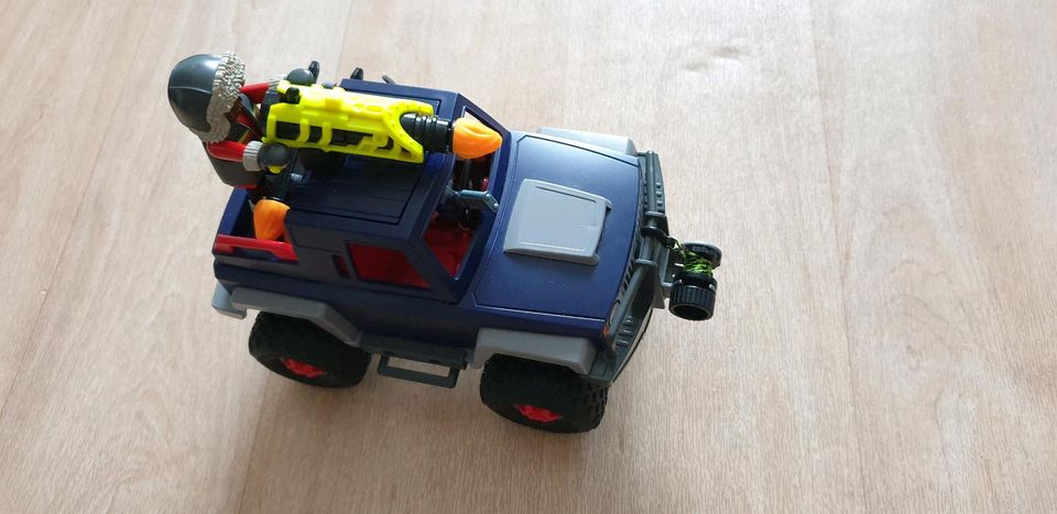 Playmobil Geländewagen mit Kanone in Marl