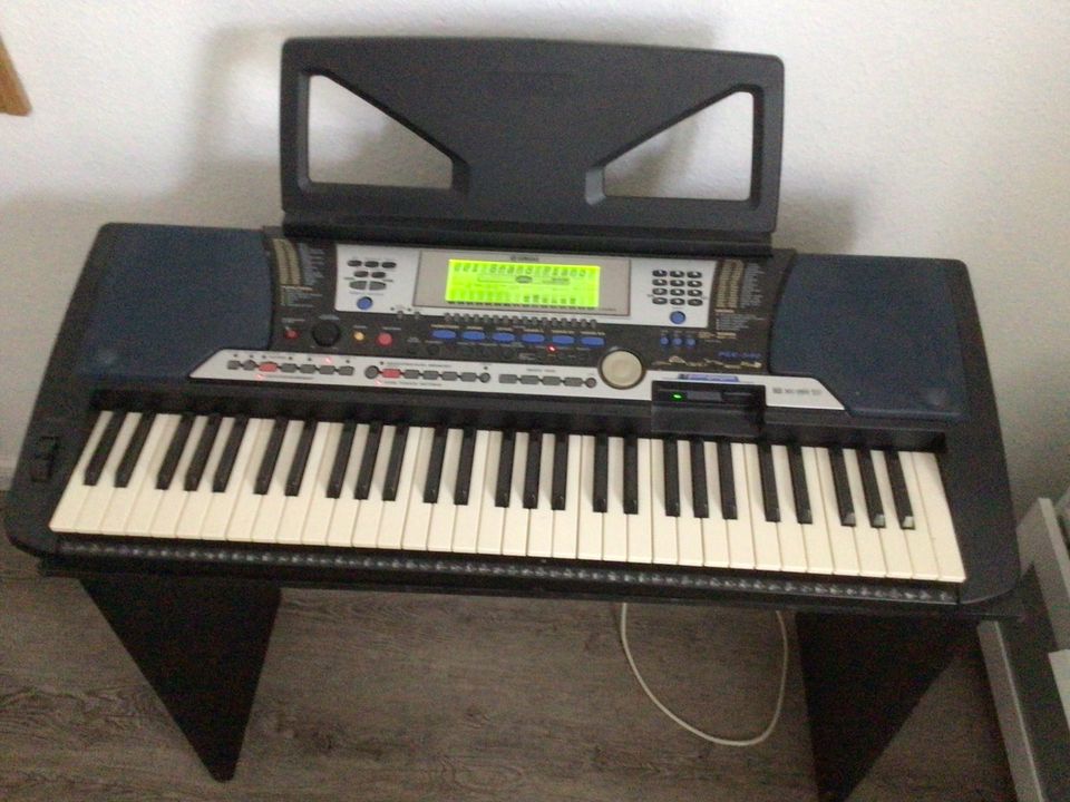 Yamaha PSR 540 Keyboard in Lüneburg