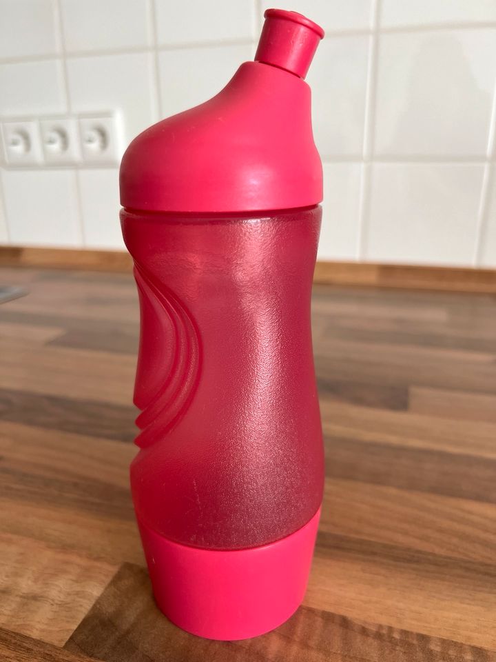 Tupperware Tupper Sportfreund pink 415 ml Flasche Trinkflasche in Hannover