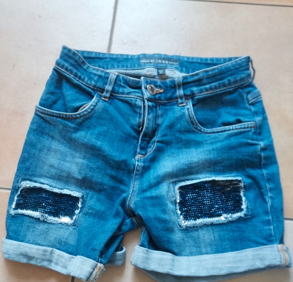 Jeans-Shorts Guess Gr.12 bzw. 146 in Kirchberg an der Murr