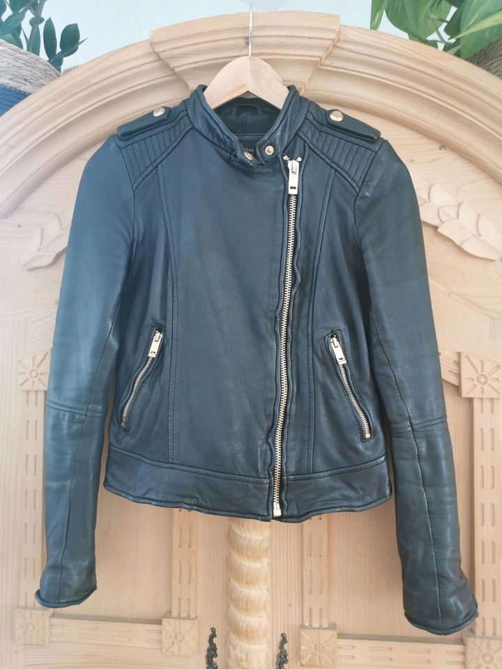 Zara Lederjacke schwarz S 36 Biker Blogger Gigi Hadid in Oberhausen