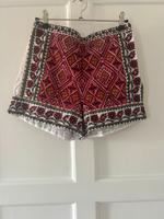 Shorts Topshop XS Stickerei Folklore Hotpants Obergiesing-Fasangarten - Obergiesing Vorschau