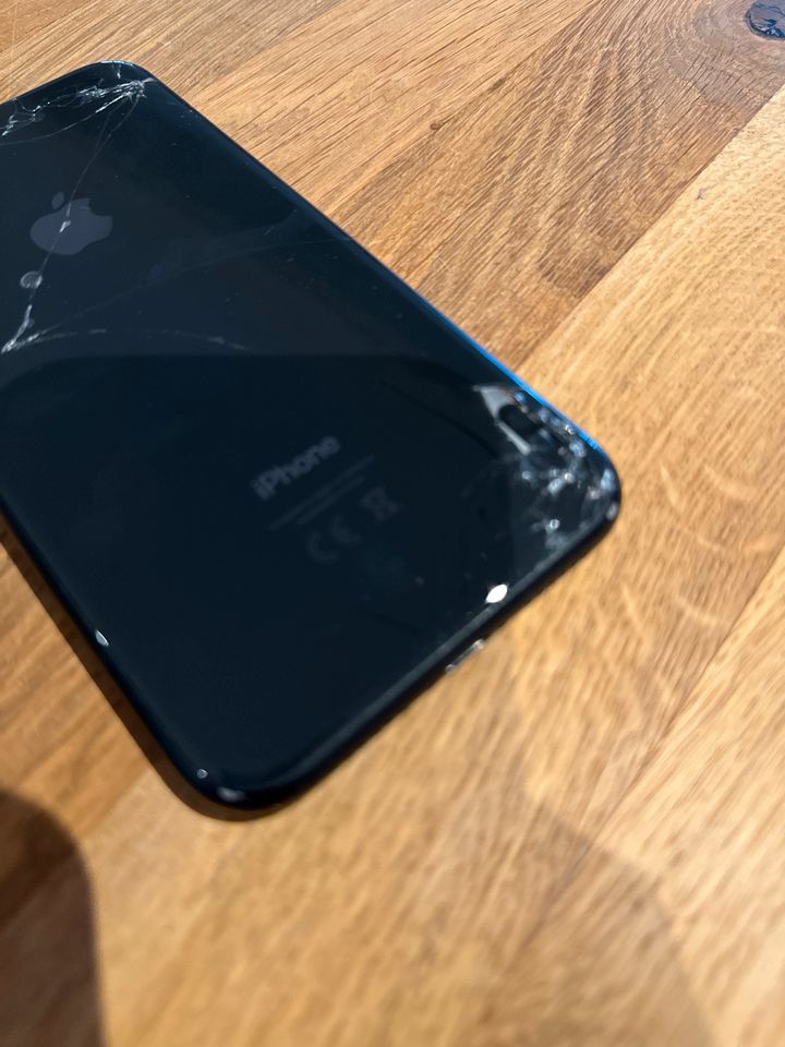 iPhone XR; defekt in Brilon