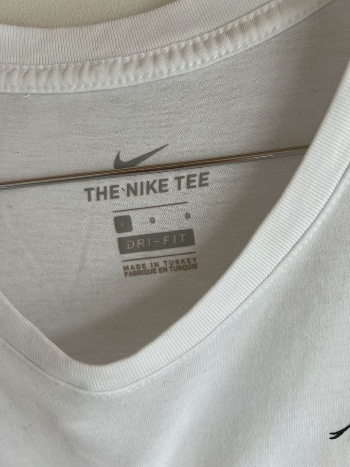 Nike Shirt in Lorsch