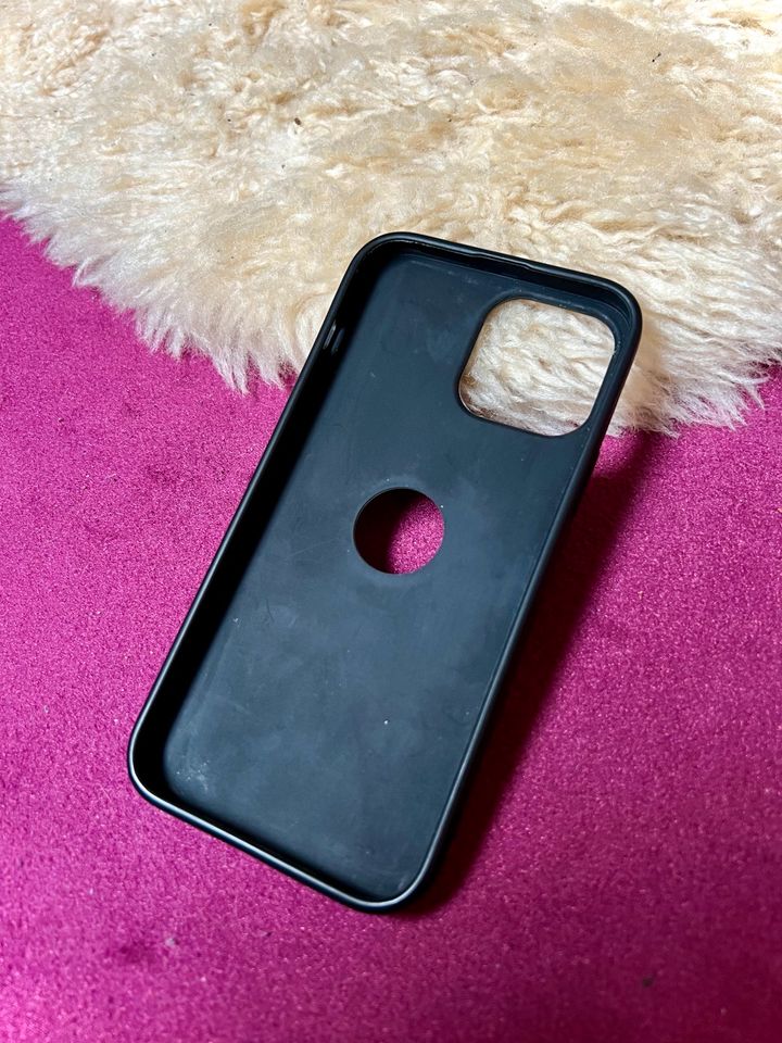 Handyhülle Leder schwarz iPhone 13 Pro Max in Neu Wulmstorf