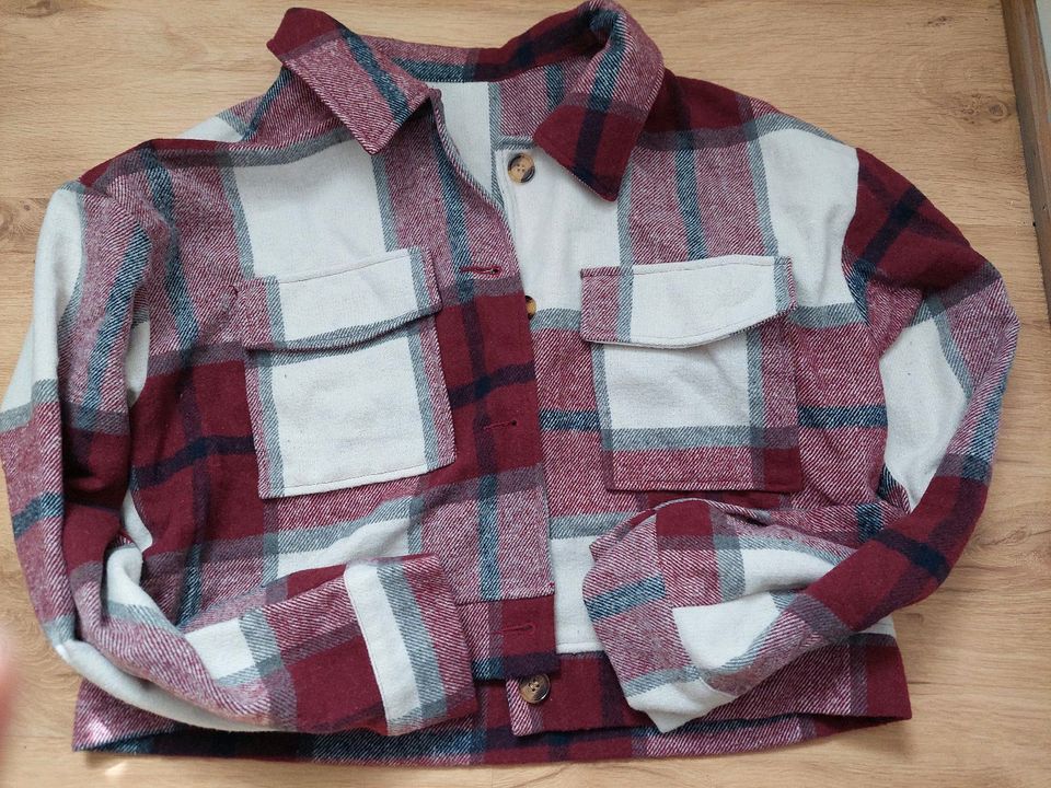 Kurze Jacke gr 40/42 L in Kirchheim unter Teck