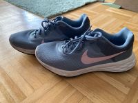 Nike Revolution blau 40 sehr guter Zustand Ricklingen - Wettbergen Vorschau