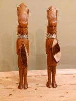 Holzfiguren Set 2 afrikanische Krieger Massai mit Schild 40cm Nordrhein-Westfalen - Bergkamen Vorschau