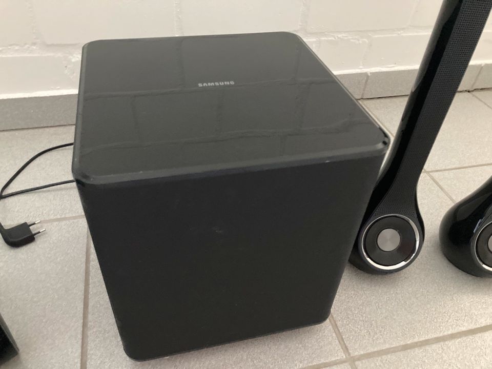 Samsung Musikanlage Musik Lautsprecher Heimkino Bass in Bünde