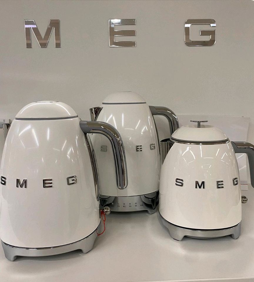 SMEG Wasserkocher NEU in Gnarrenburg