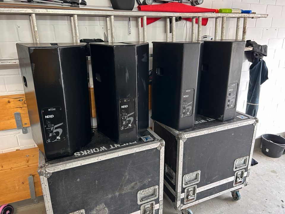 2x Nexo PS 15 inkl Amptown Case in Burbach