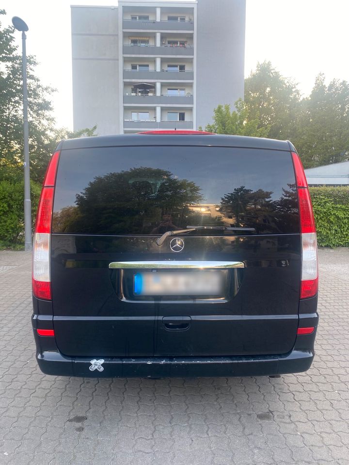 Mercedes Benz Viano Ambiente in Berlin