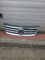 Kühlergrill  VW  Touareg 7L Bj. 2005 3,0 TDI Niedersachsen - Lüchow Vorschau