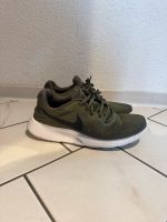 Herren Nike Schuhe Sneaker grün Gr 44 Hessen - Marburg Vorschau