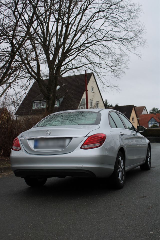 Mercedes C200 Scheckheft gepflegt ✅ Inspektion bei 113 000km in Nürnberg (Mittelfr)