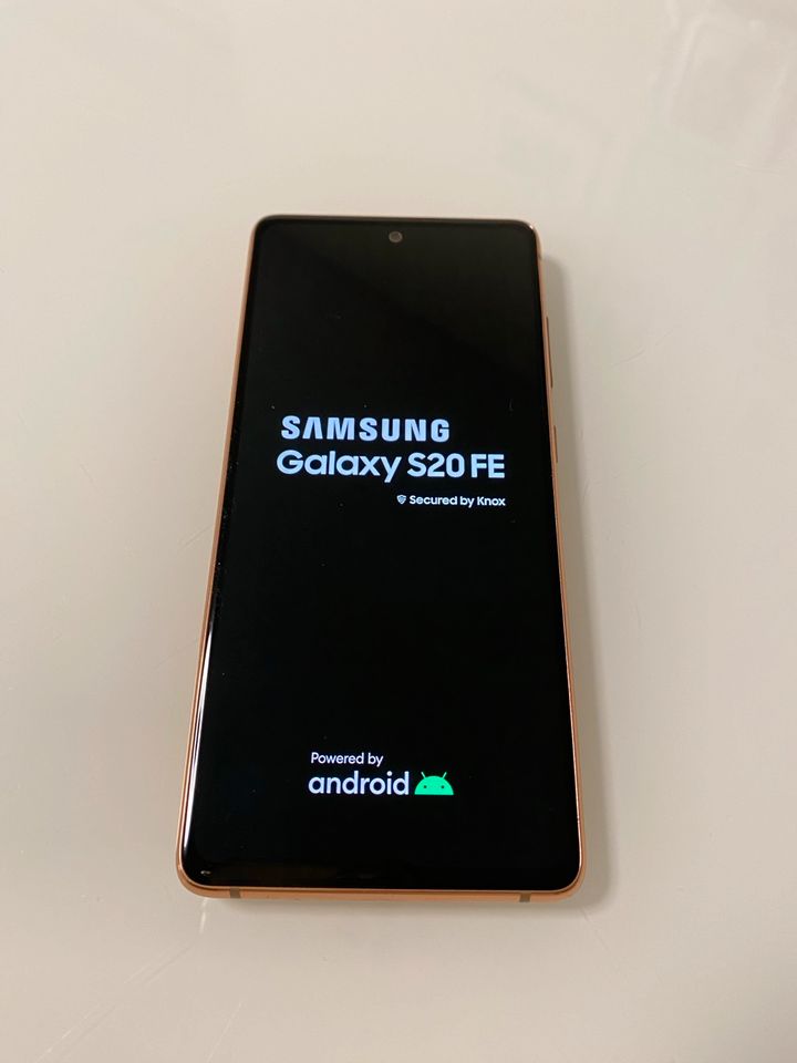 Samsung Galaxy S20 FE in Köln