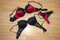 NEU elegante Damen BH 80b Spitze in rot schwarz dazu Slip 40/42 Sachsen - Pulsnitz Vorschau