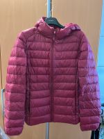 Uniqlo Daunenjacke pink mit Kapuze Gr M Wandsbek - Hamburg Wellingsbüttel Vorschau