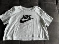 Nike Damen Mädchen Teenager weiß Gr. M Sachsen - Wilsdruff Vorschau