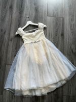 Creme farbendes Kleid Mädchen Hessen - Mühlheim am Main Vorschau