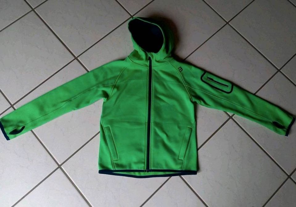 Jacke Sportjacke, Funktionsjacke, Manguun Sport Gr. 128 in Burscheid