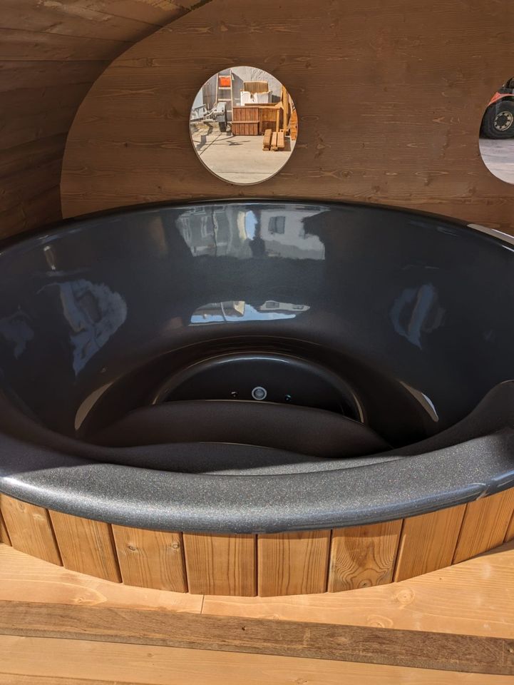 Sauna Hot Tub Kombi 450x220cm. Ausstellungsstück! in Hanau