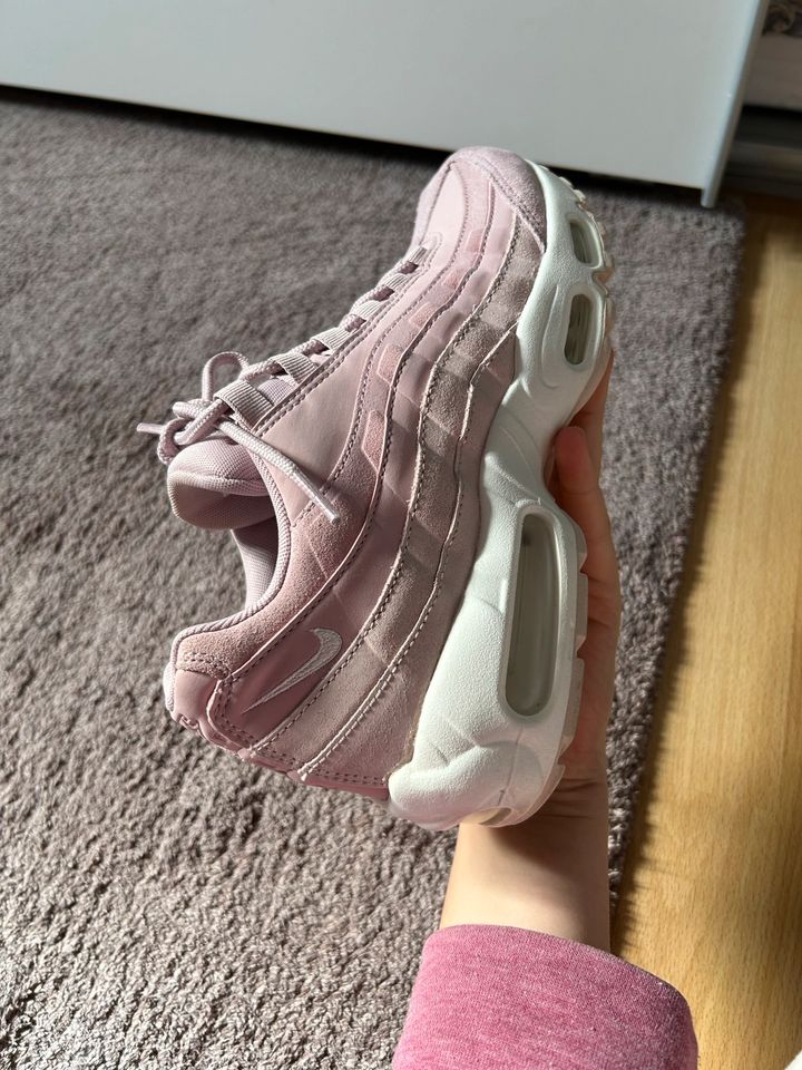 Nike Air Max 95 in Hamm