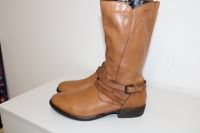 51 Tamaris Lederstiefel Boots braun Gr 41 kurz gefüttert Bayern - Ingolstadt Vorschau