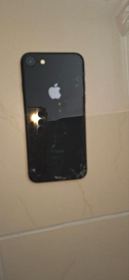 Handy iPhone 6 an Bastler günstig abzugeben in Karlsruhe