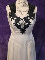 Brautkleid Gr. 36 lang weiss schwarz ivory gothic satin unikat Nordrhein-Westfalen - Hemer Vorschau