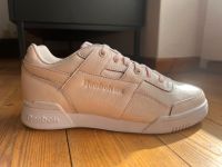 Reebok W/O Lo Plus Iridescent Damen Schuhe Sneaker Neu Rosa Gr 37 Niedersachsen - Isernhagen Vorschau