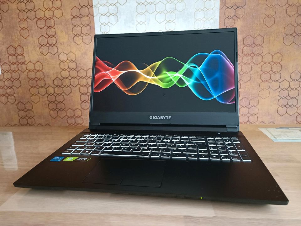 Gigabyte G5 Gaming Laptop, i5, RTX 3060, 40GB RAM, Win11 in Plauen