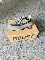 Yeezy Boost 350V2 Granite Gr. 38 US 5.5 München - Maxvorstadt Vorschau