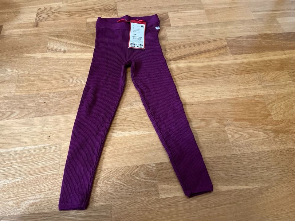 Schöne S. Oliver Rippstrick Viskose Leggings Beere Gr. 92 neu in Stuttgart